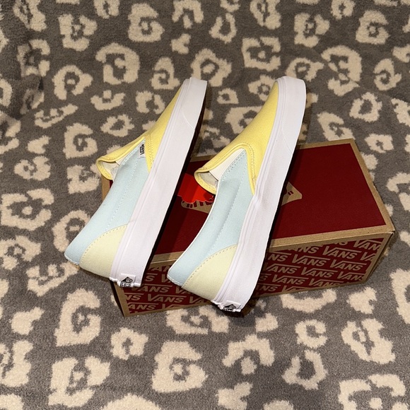 Vans Classic Slip-On (Pastel Block/Mlt/True White) Sneaker New - Picture 10 of 17